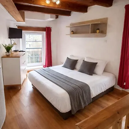 Maison De Julien Chapteuil Semesterbostad Saint-Julien-Chapteuil